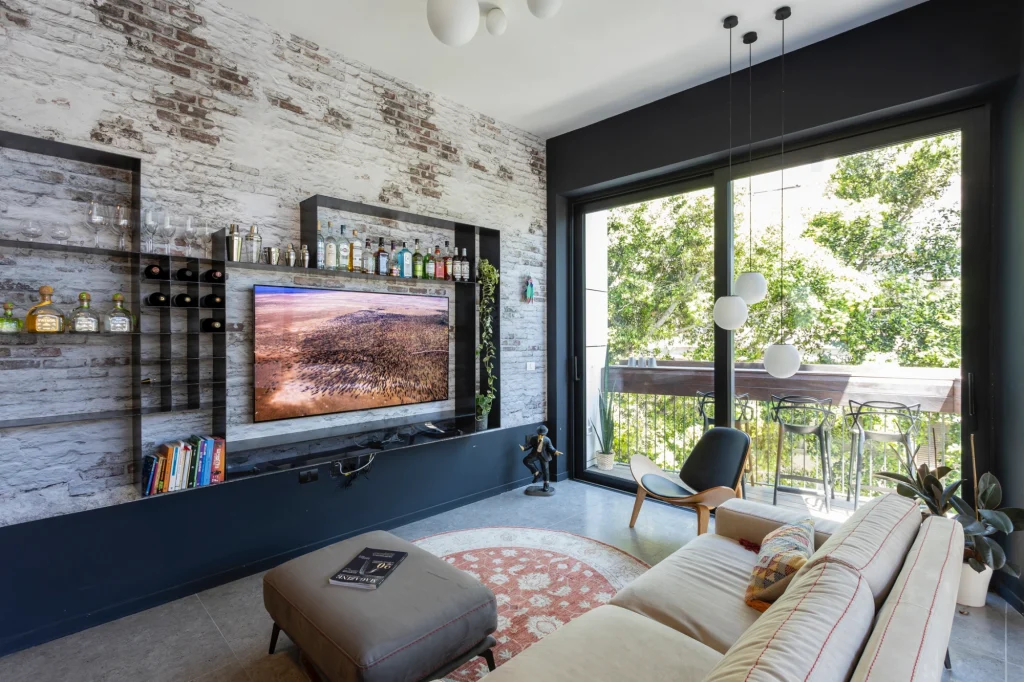 SL TLV APARTMENT